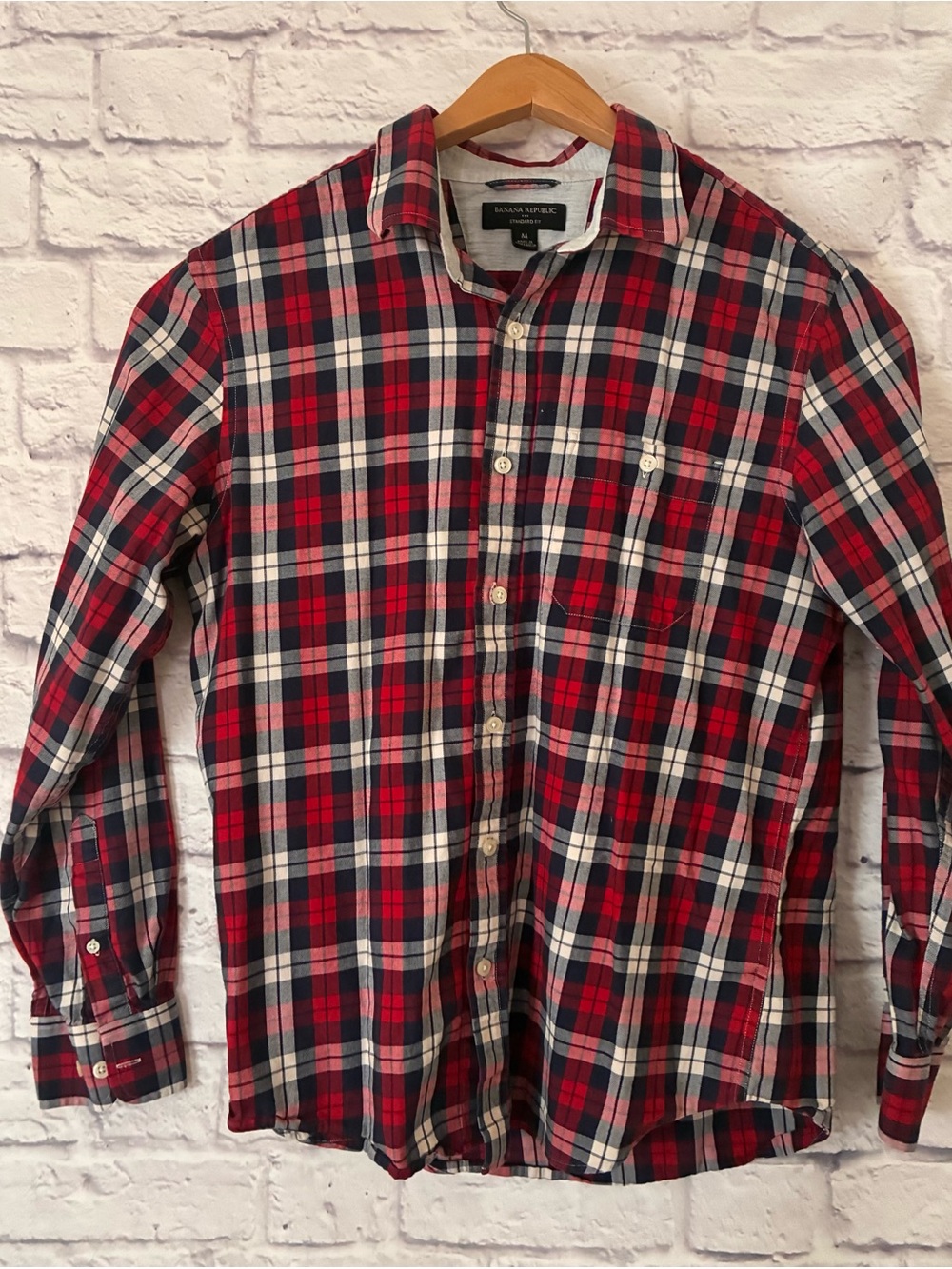 Banana Republic Red Plaid Button-Down Shirt - Menโs Medium